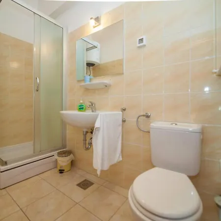 Stone With Beautiful Private Pool 챠브타트