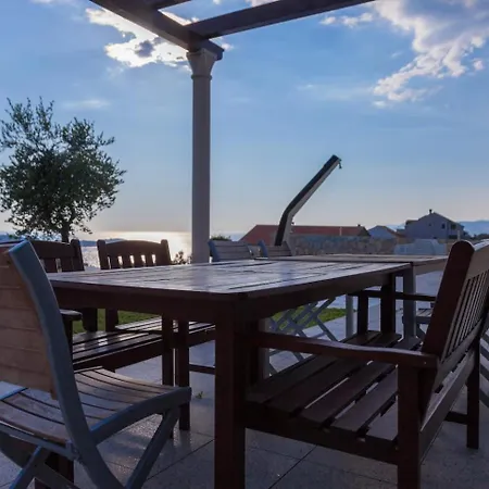 Apartman Stone With Beautiful Private Pool